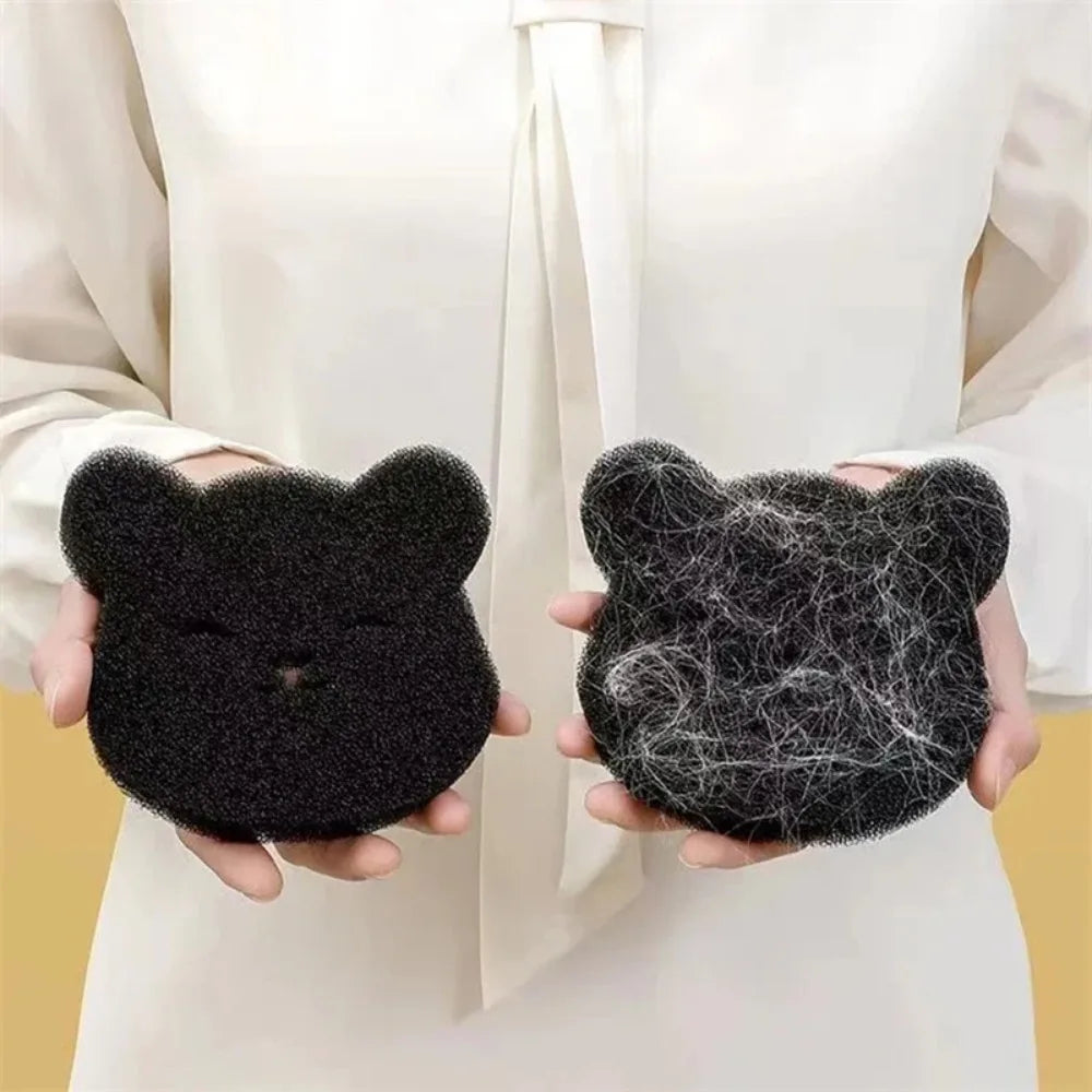 Sticky sponges for removing pet hair in laundry